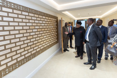 Tanzania-delegation-meet-Ameer-Sahib-Baitul-Futuh-22.05.2024_007A3173