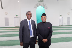 Tanzania-delegation-meet-Ameer-Sahib-Baitul-Futuh-22.05.2024_007A3311