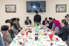 Tanzania-delegation-meet-Ameer-Sahib-Baitul-Futuh-22.05.2024_007A3432