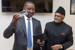 Tanzania-delegation-meet-Ameer-Sahib-Baitul-Futuh-22.05.2024_007A3513