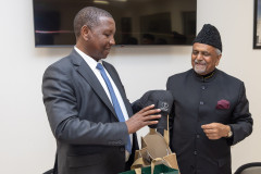 Tanzania-delegation-meet-Ameer-Sahib-Baitul-Futuh-22.05.2024_007A3520